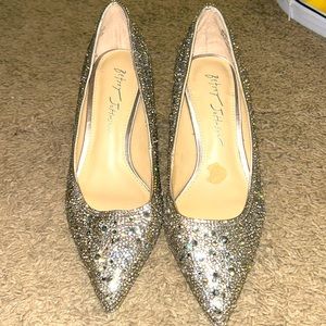 Betsey Johnson Averi Pump